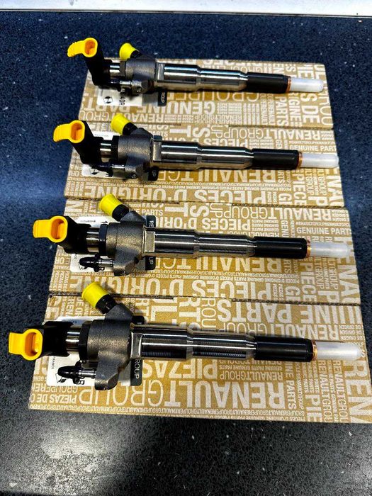 Форсунка 166000372R 166093282R —RENAULT,OPEL,NISSAN 2.3  Нова,оригінал