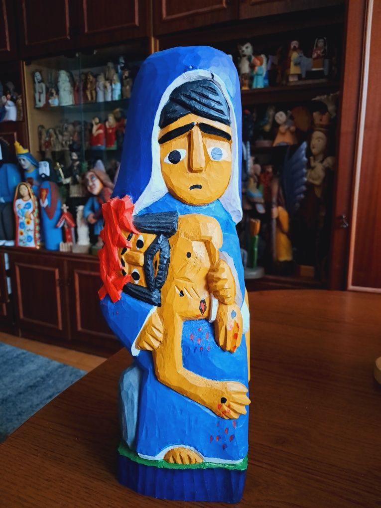 Pieta rzeźba ludowa