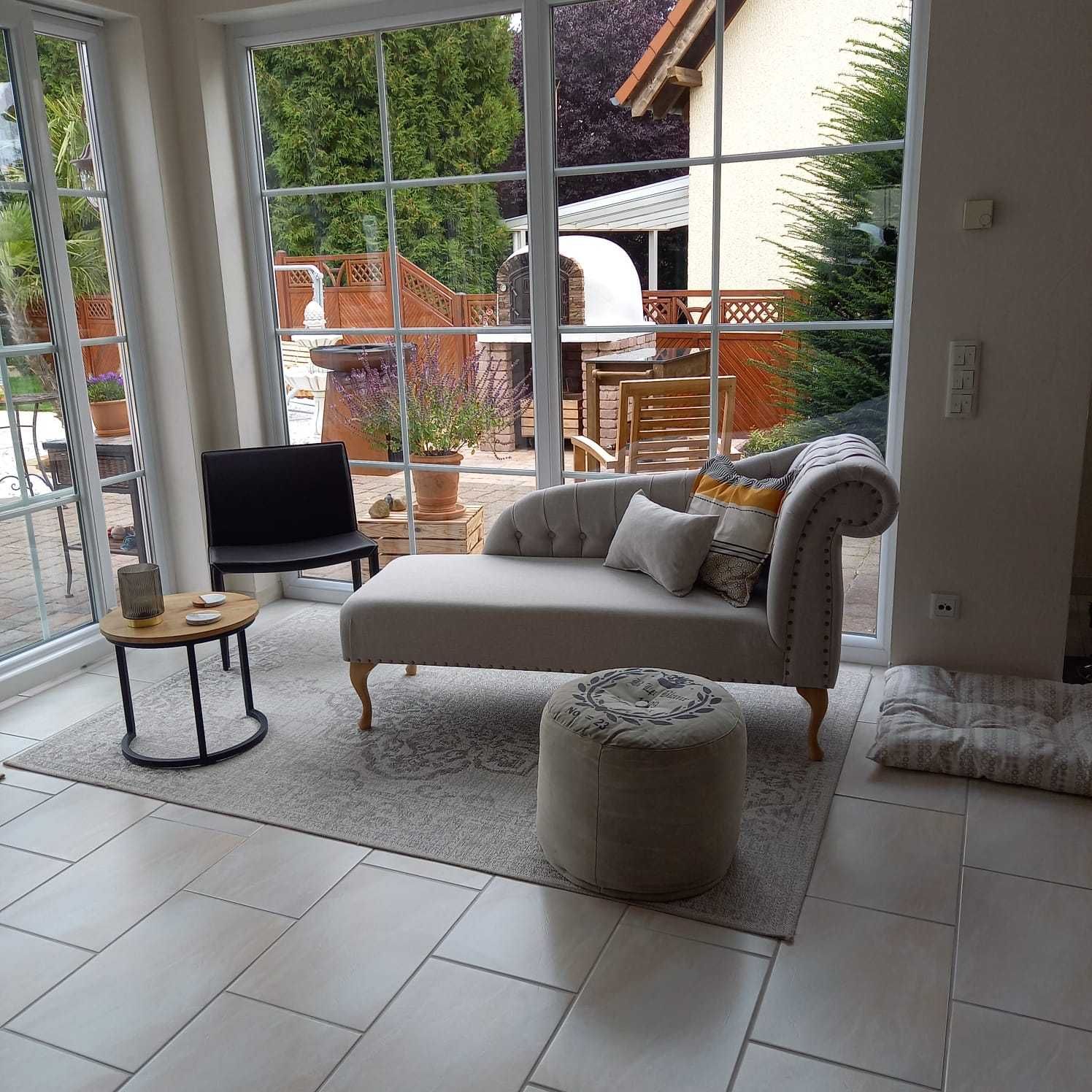 Szezlong stylowy pikowany duży wybór tkanin leżanka sofa na wymiar