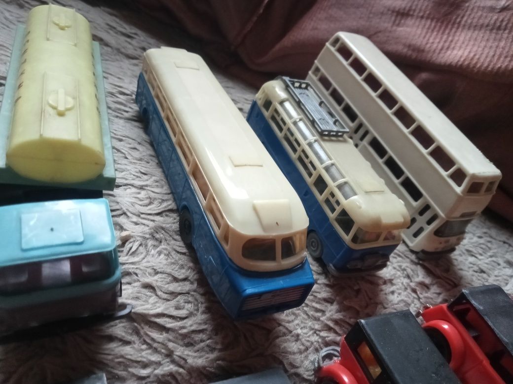 Auto autka samochodziki tzw. kioskowce kioskowiec PRL Żuk Nysa Jelcz