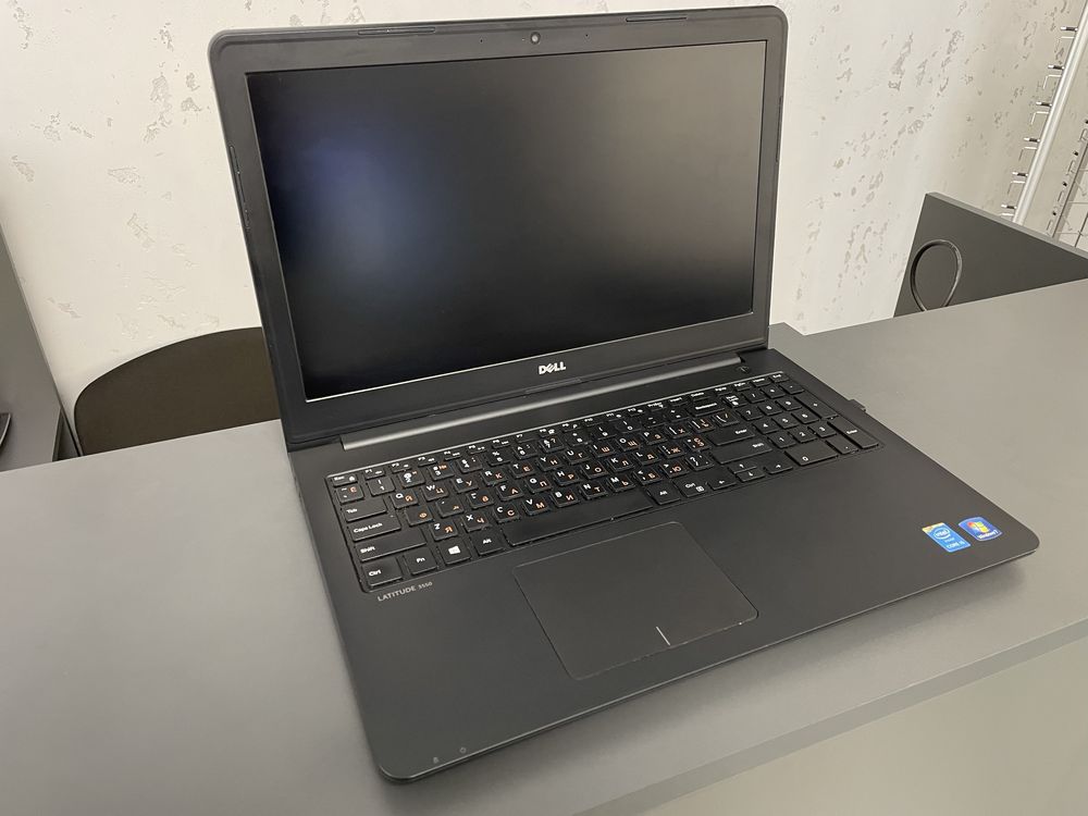 Ноутбук Dell Latitude 3550 Core i5-5300U