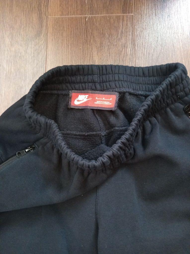 Штани Nike tech fleece