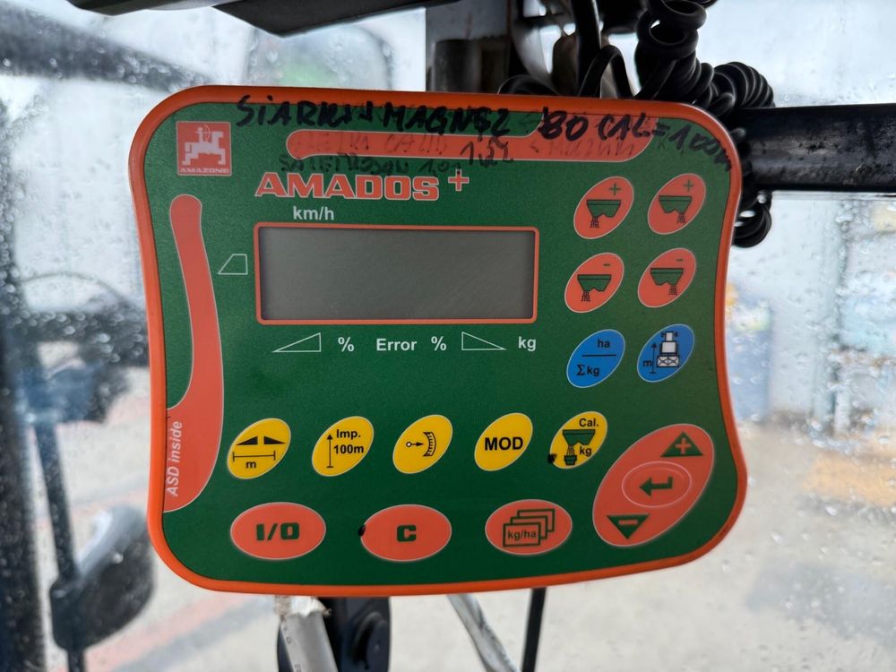 Rozsiewacz Amazone ZA-M 1501