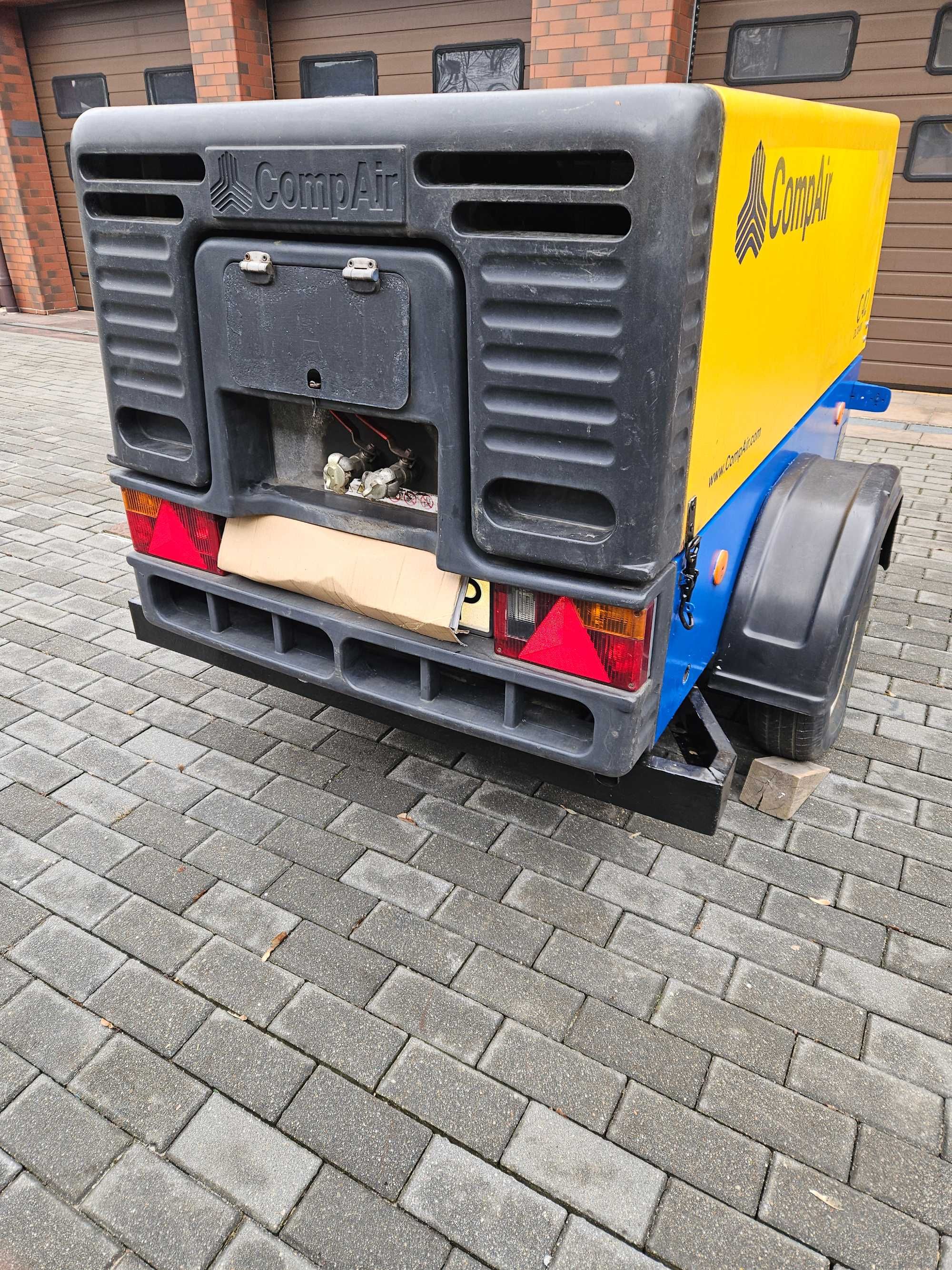Kompresor COMPAIR C42