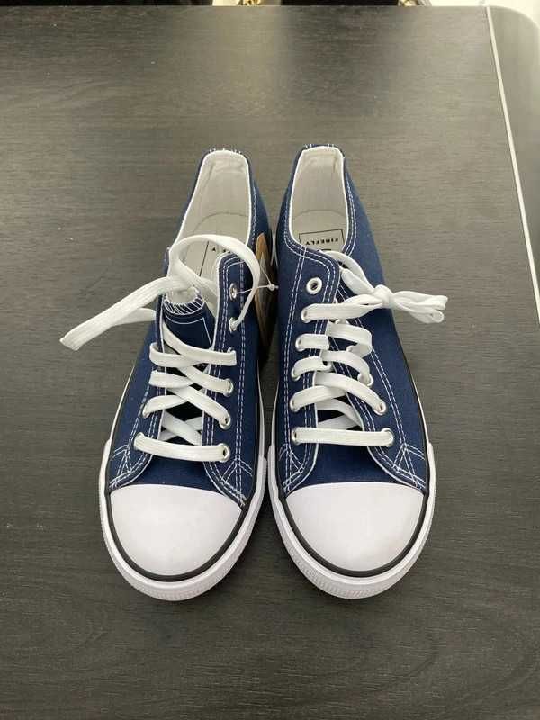 Trampki nowe rozmiar 38 Canvas