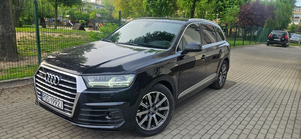 Audi Q7 272 KM dociagi noktowizor szklany dach