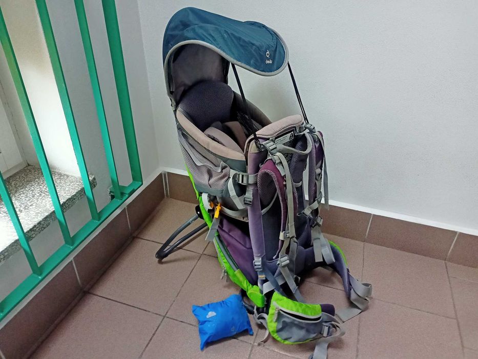 Deuter Kid Comfort Air - nosidełko turystyczne z daszekiem i poncho
