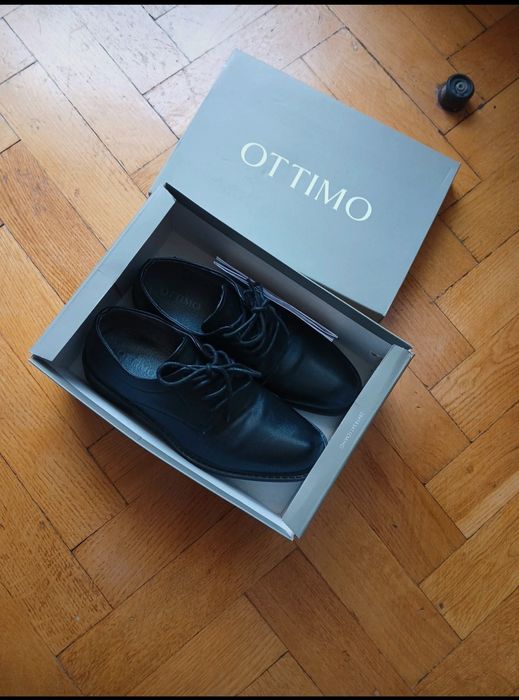 Buty chłopięce Ottimo rozmiar 36.