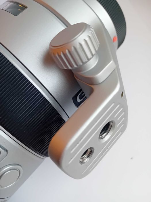 Objectiva Sony 70-400 f4-5.6 para Sony A-Mount.