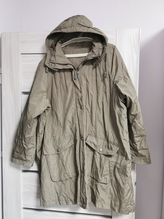 Kurtka z kapturem przejściowa oliwkowa obw. kl. 140 cm