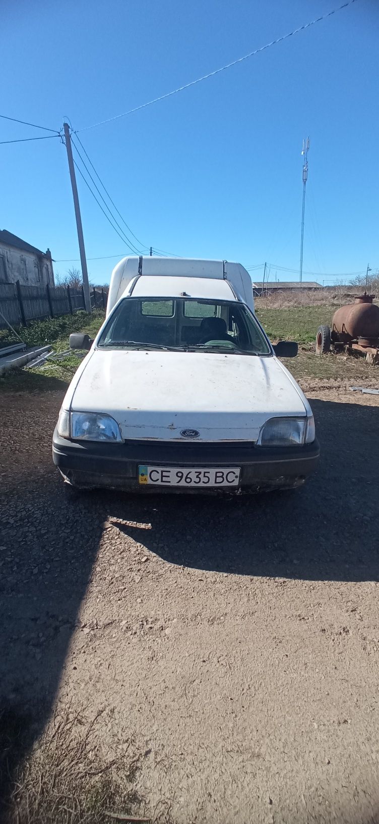 Фургон Ford Courier