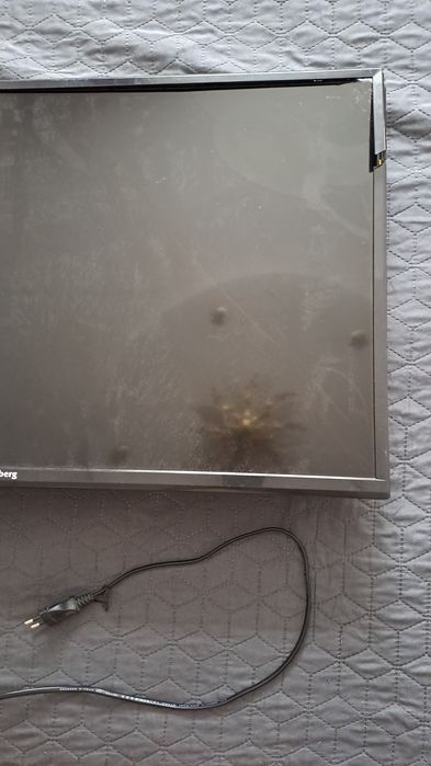 Телевізор Elenberg