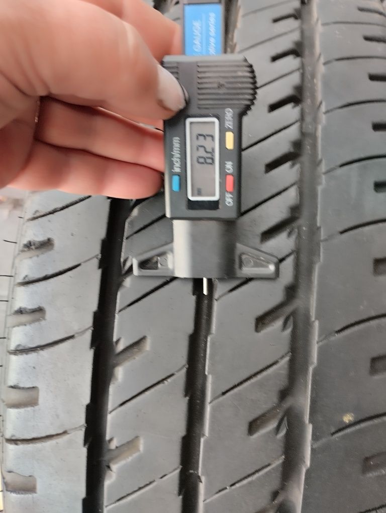 Продам шини 225/65R16C