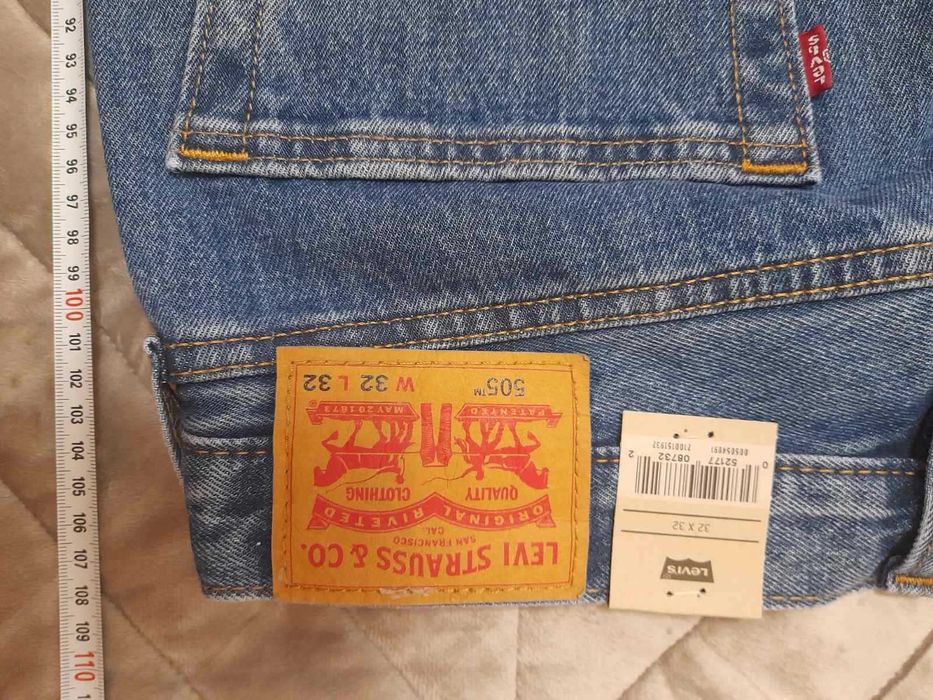 Продам джинси Levi's, оригінальні.