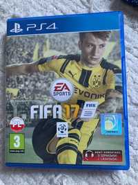 Gra FIFA17 na PS4