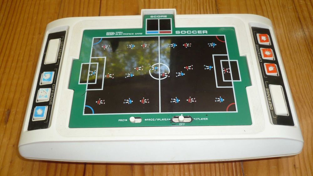 TOMY World-Cup - Jogo Eletrónico Vintage