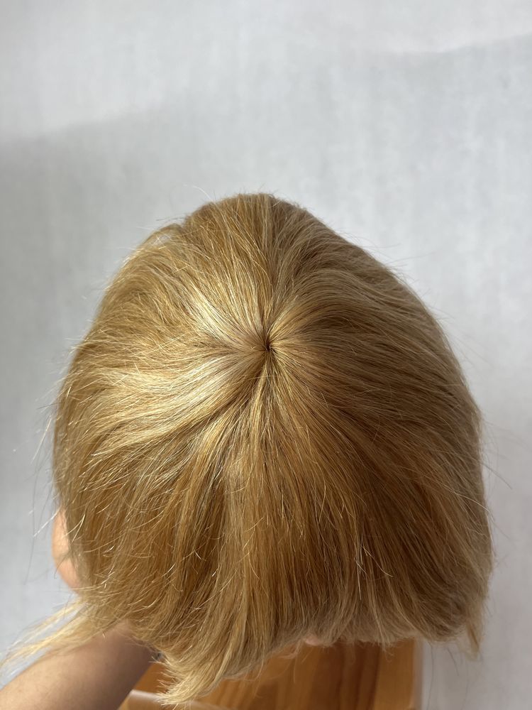 Peruka z grzywka blond balejaż cieniowana włosy naturalne