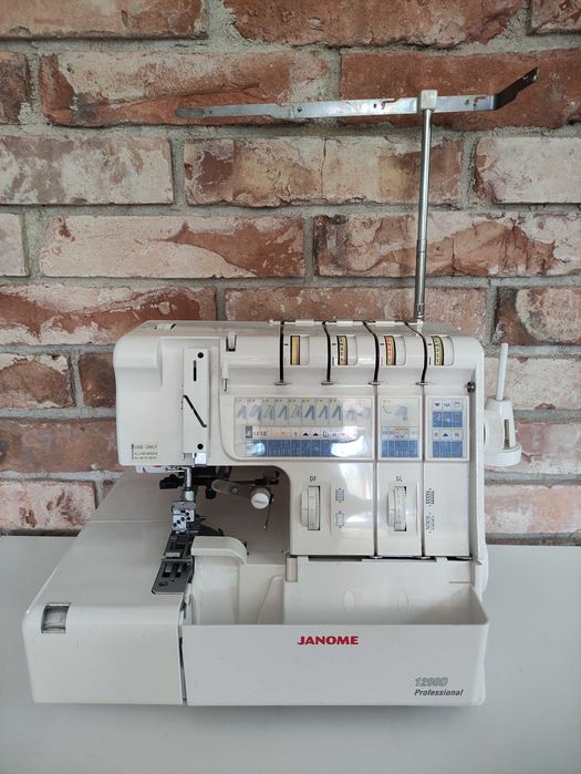 Janome 1200d Coverlock