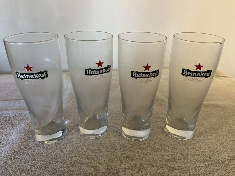 11 copos de cerveja heineken