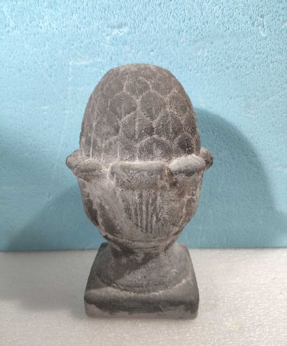Pináculo pinha decorativa