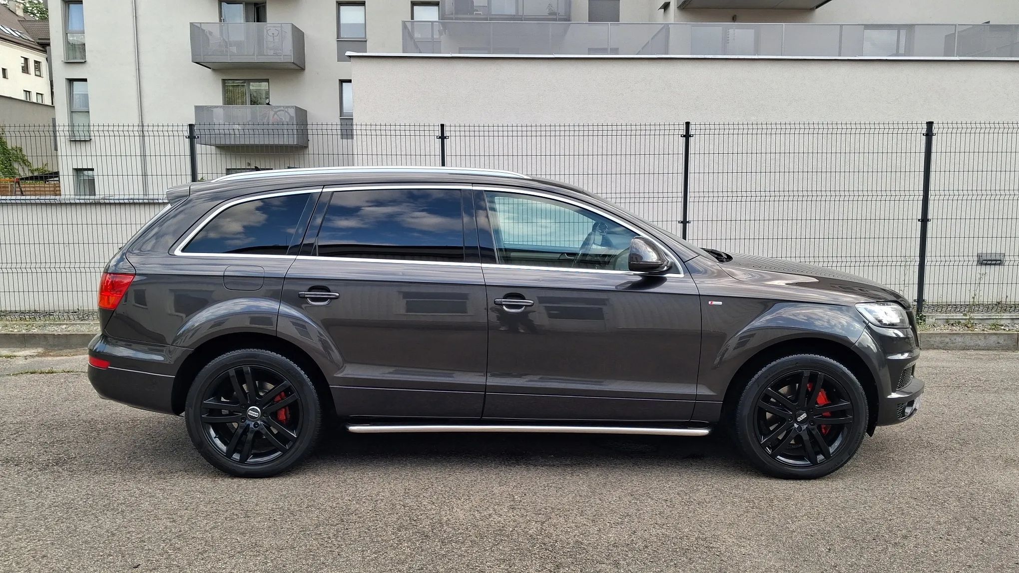 Audi Q7 PERFEKCYJNE / S-LINE / Zarejestrowane / 3.0TDI / 7-osób / LED