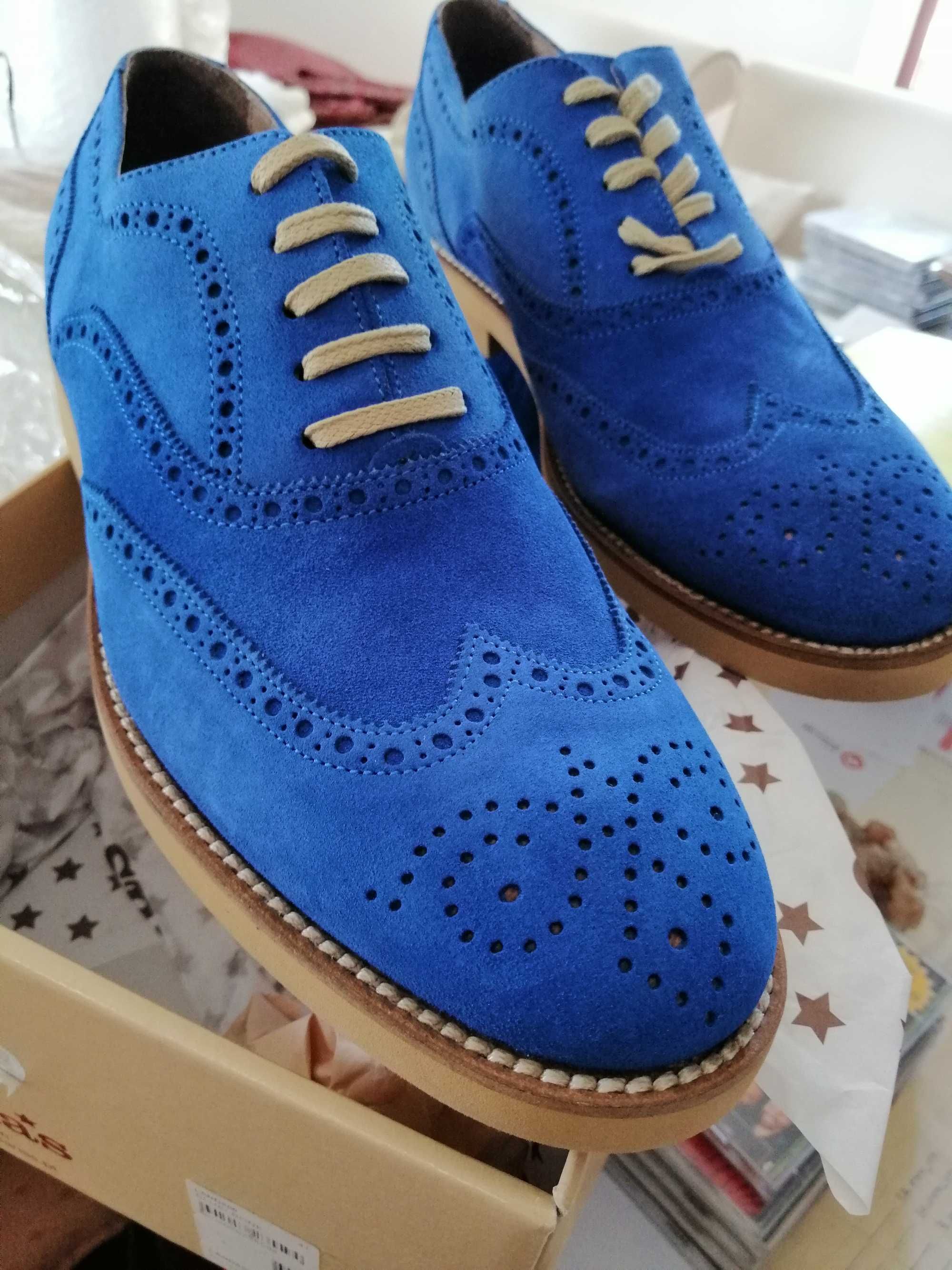 Sapatos Cubanas 41 Novos de 129,80 eur na caixa+ meias desconto