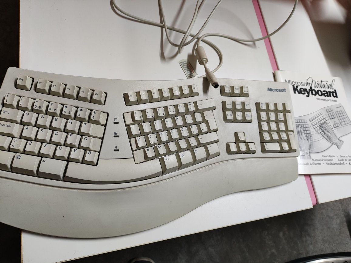 Teclado Microsoft Natural Keyboard PS2