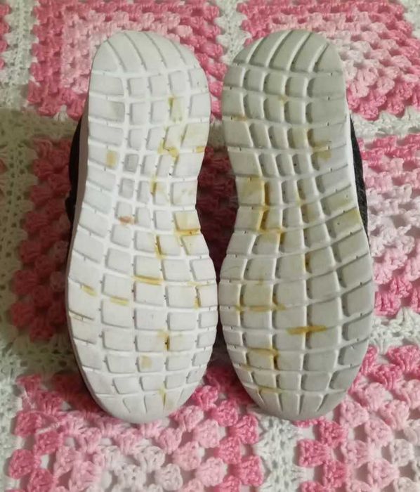 Кроссовки на мальчика (р. 32-33). Cостояние отличное!