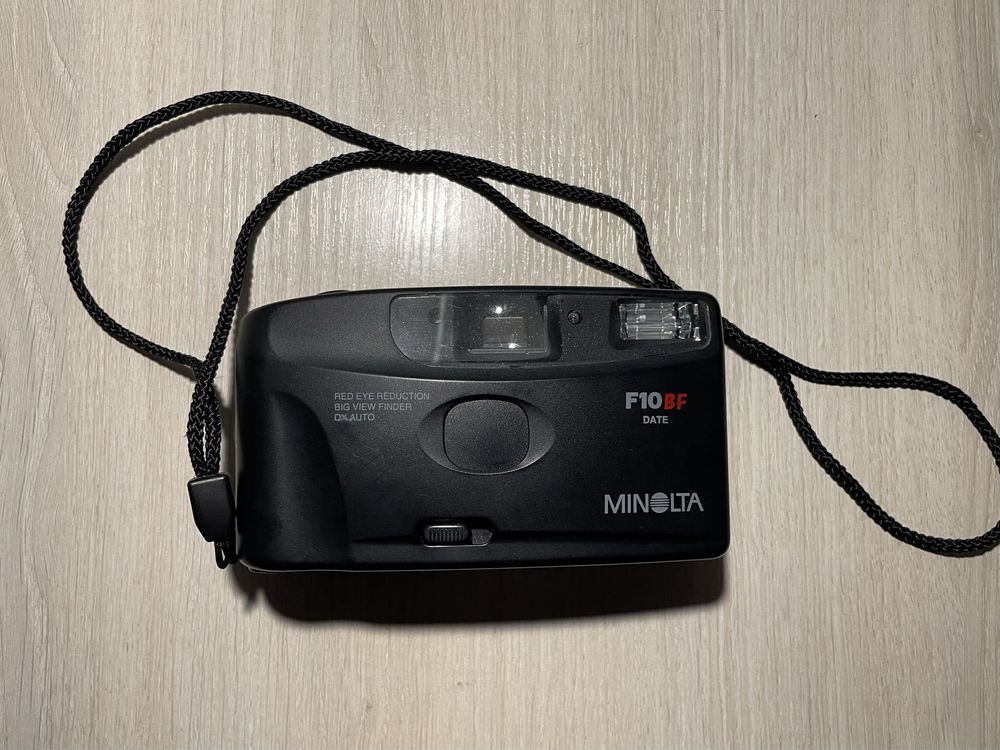 Плівковий фотоапарат Minolta F10BF