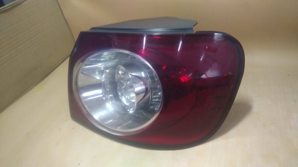 / Golf V Plus lampa prawa tył