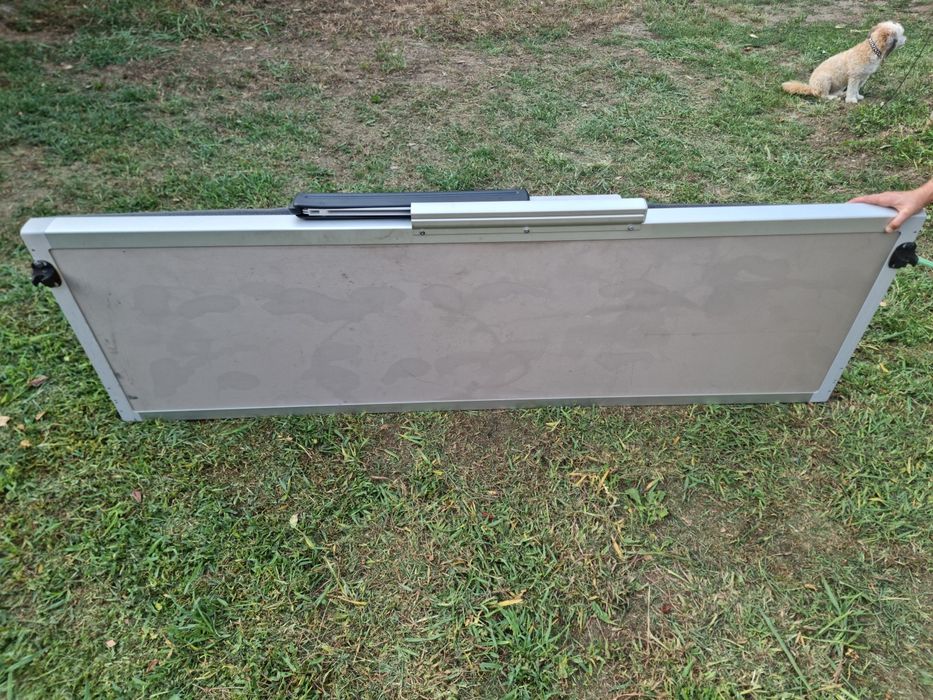 Cama rebatível, tipo marquesa, Campervan Autovivenda