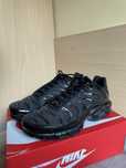 Buty NIKE Air Max Plus TN - Czarne - Triple Black