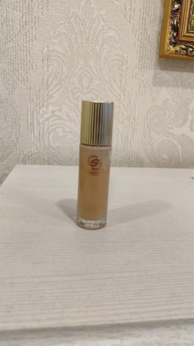 Антивікова тональна основа Giordani Gold тоналка