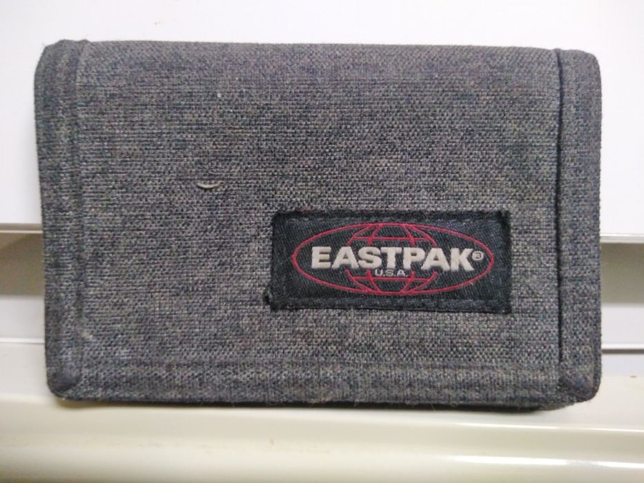 Carteira Eastpak