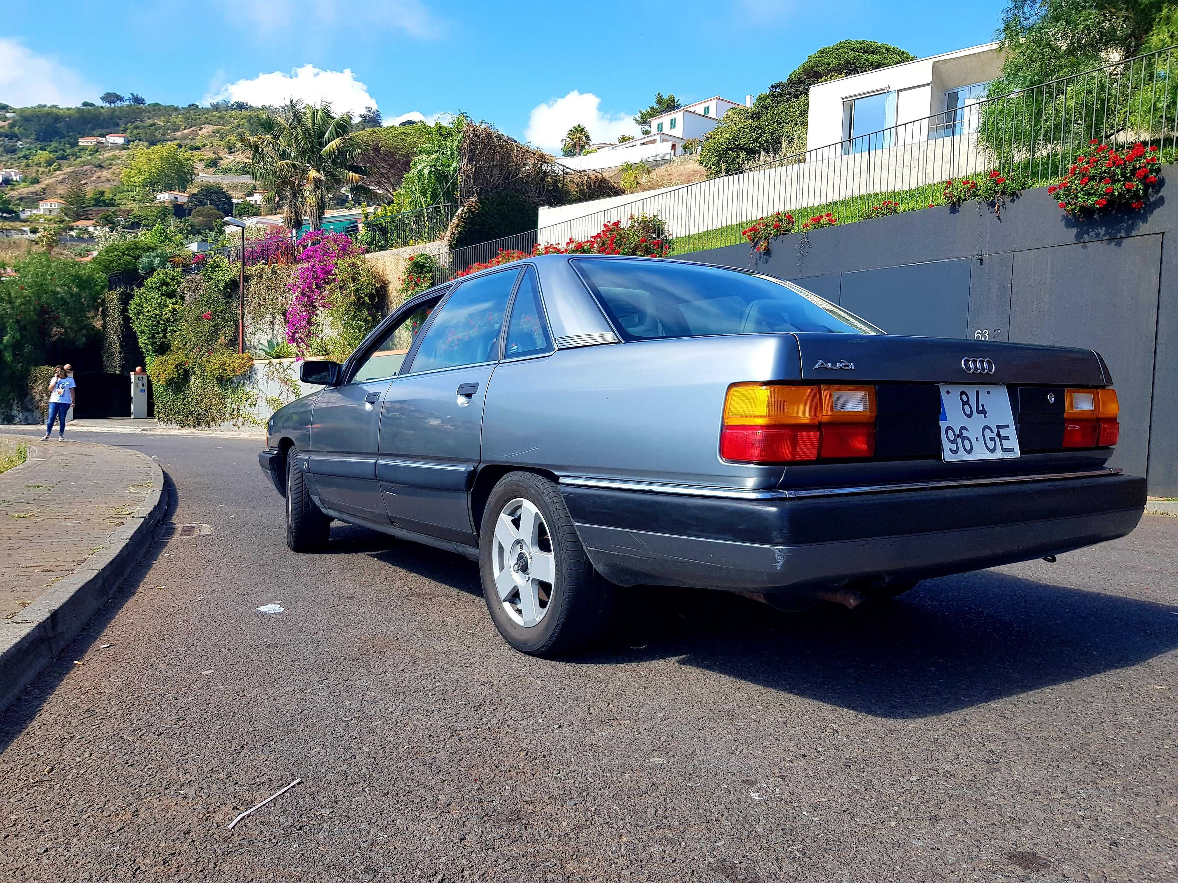 Audi 100 2.3E automático