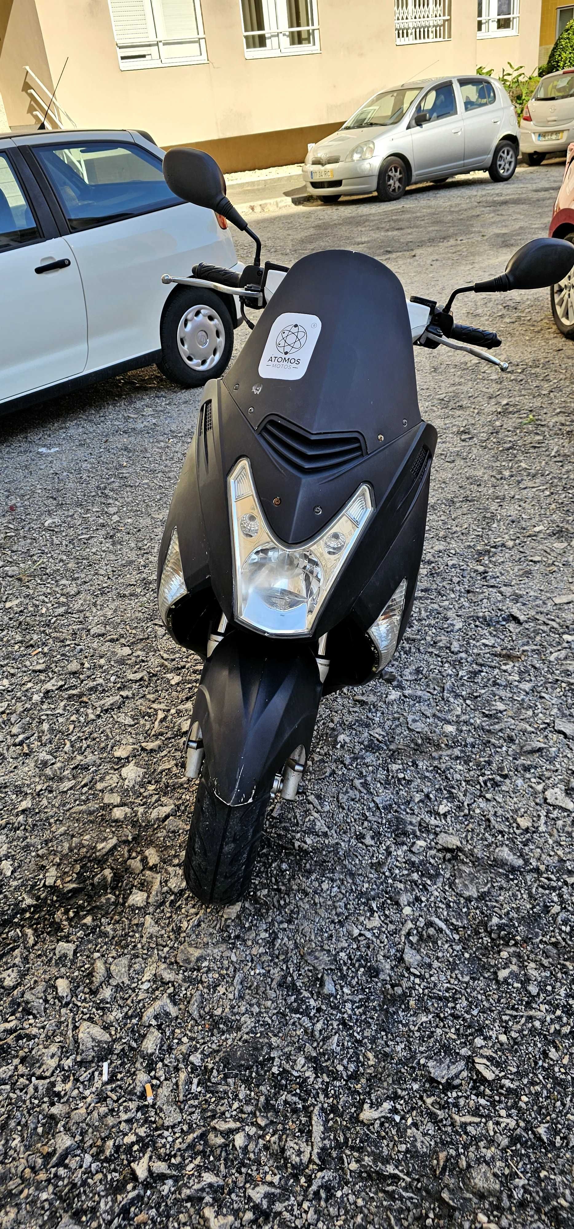 Moto zen 125 cc  usada para vender logo