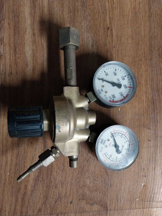 Reduktor gazu Argon/CO2