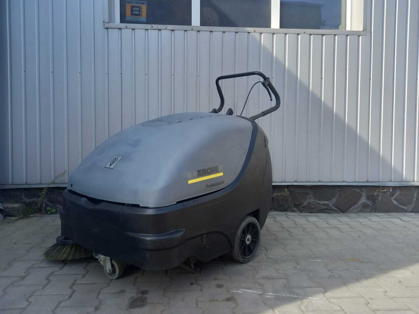 Profesjonalna zamiatarka Karcher KM 85/50 W Bp