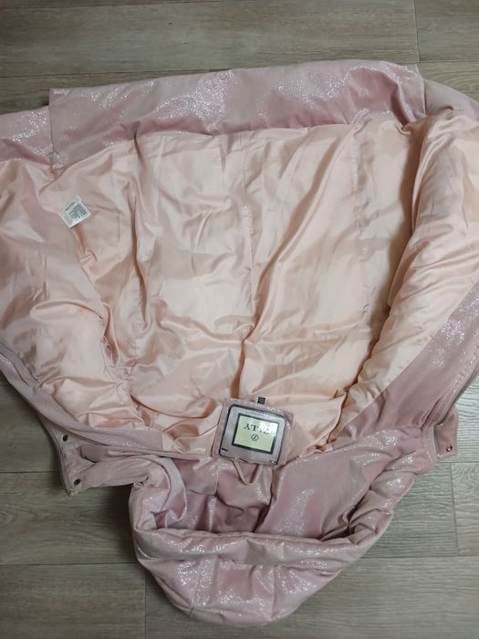 Зимова блискуча куртка 50-52 розмір
