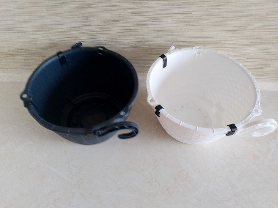 OKAZJA Doniczka plastikowa wisząca donica z podstawką
