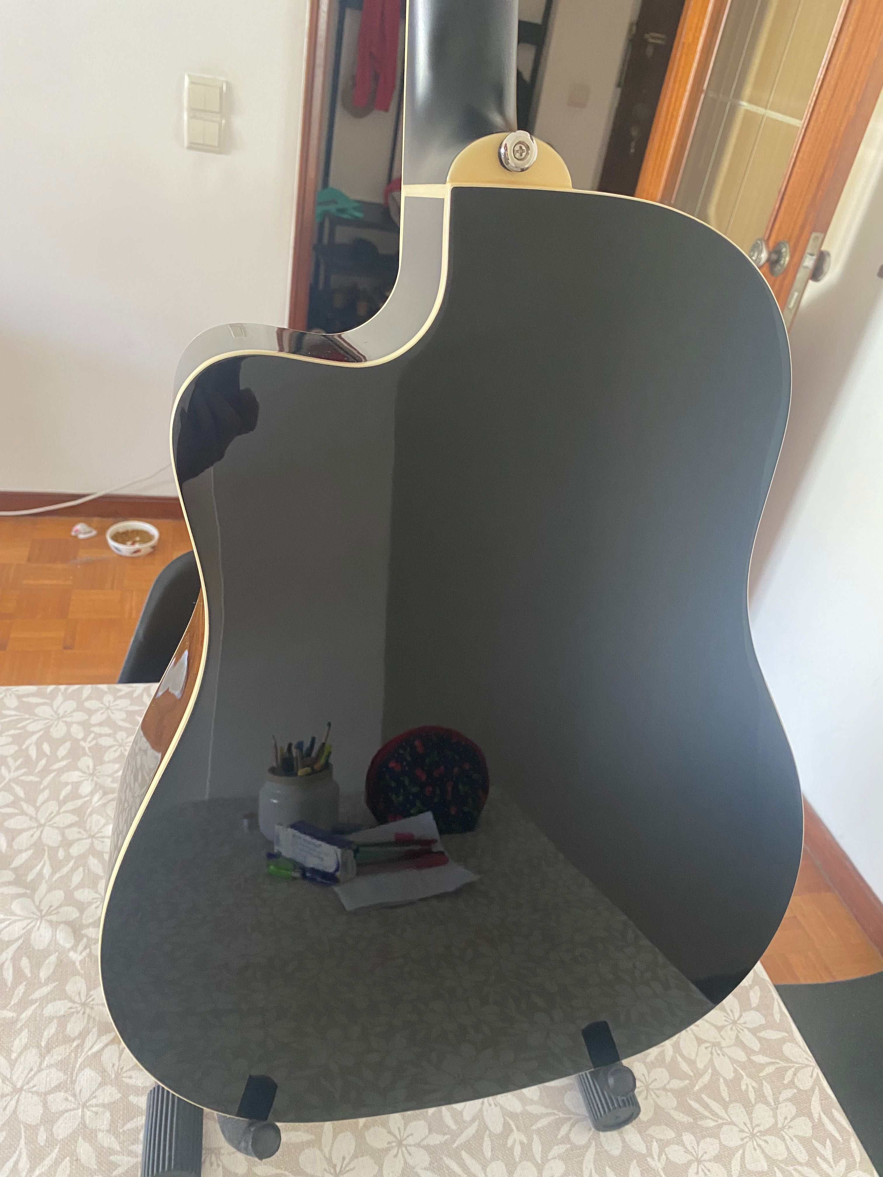 Guitarra acústica Epiphone