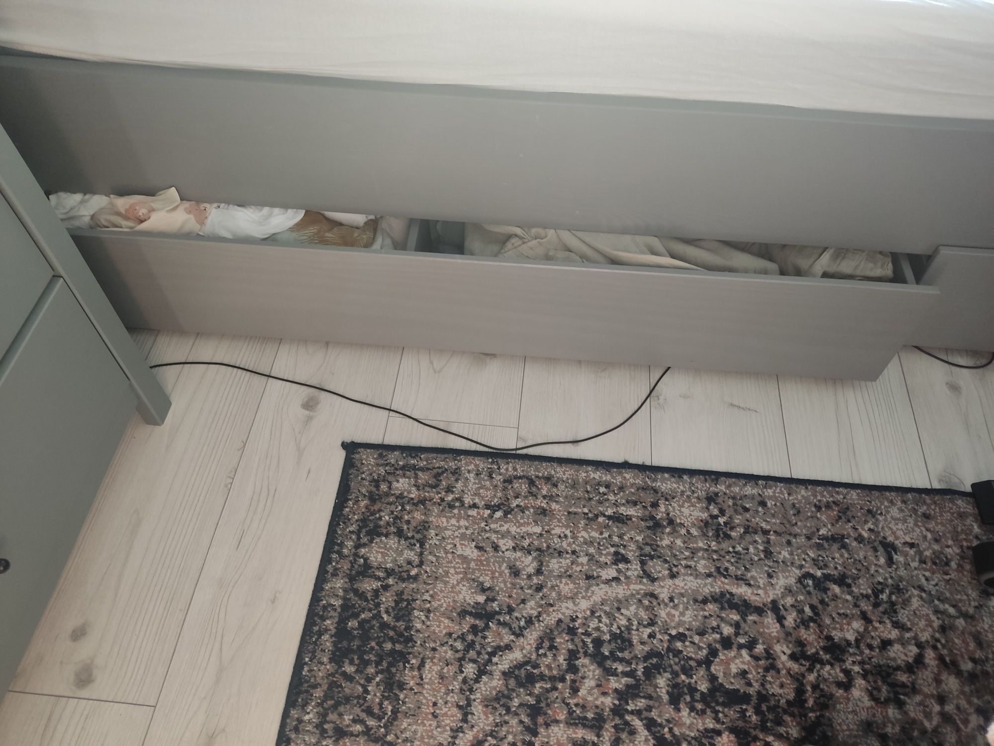 Ikea hemnes pojemnik na pościel