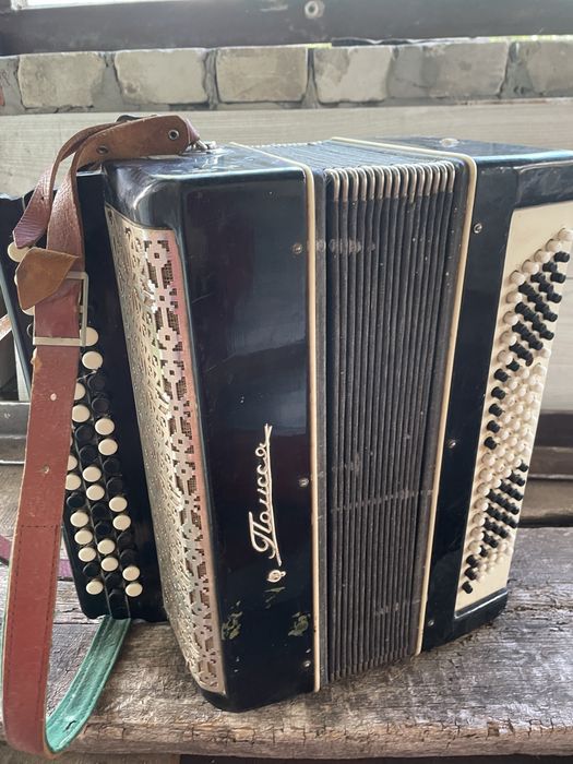 Баян  акардеон Полісся б/у