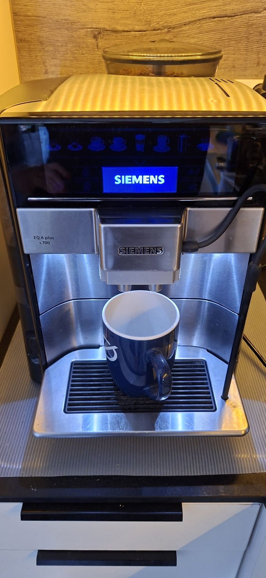 Ekspres Ciśnieniowy Siemens EQ.6 plus S700.
