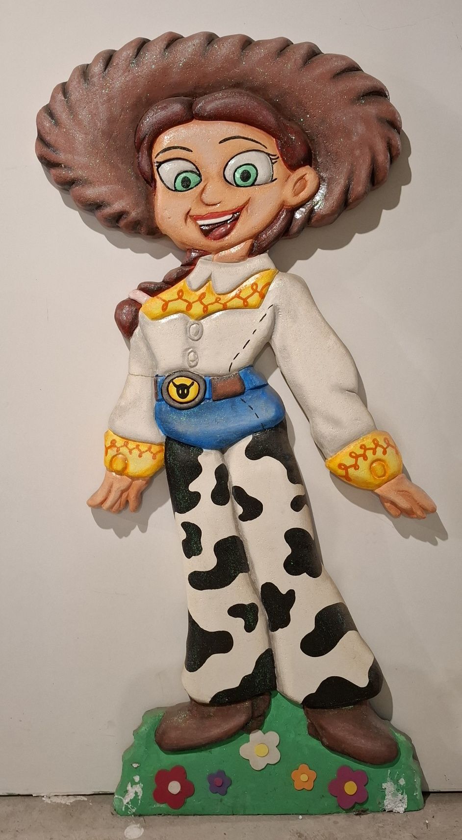 Bonecos da disney em esforovite para decoração de festas