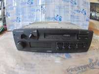 Radios Rad831 VW POLO 1997 1.0 50CV 3P VERDE GRUNDIG 3700