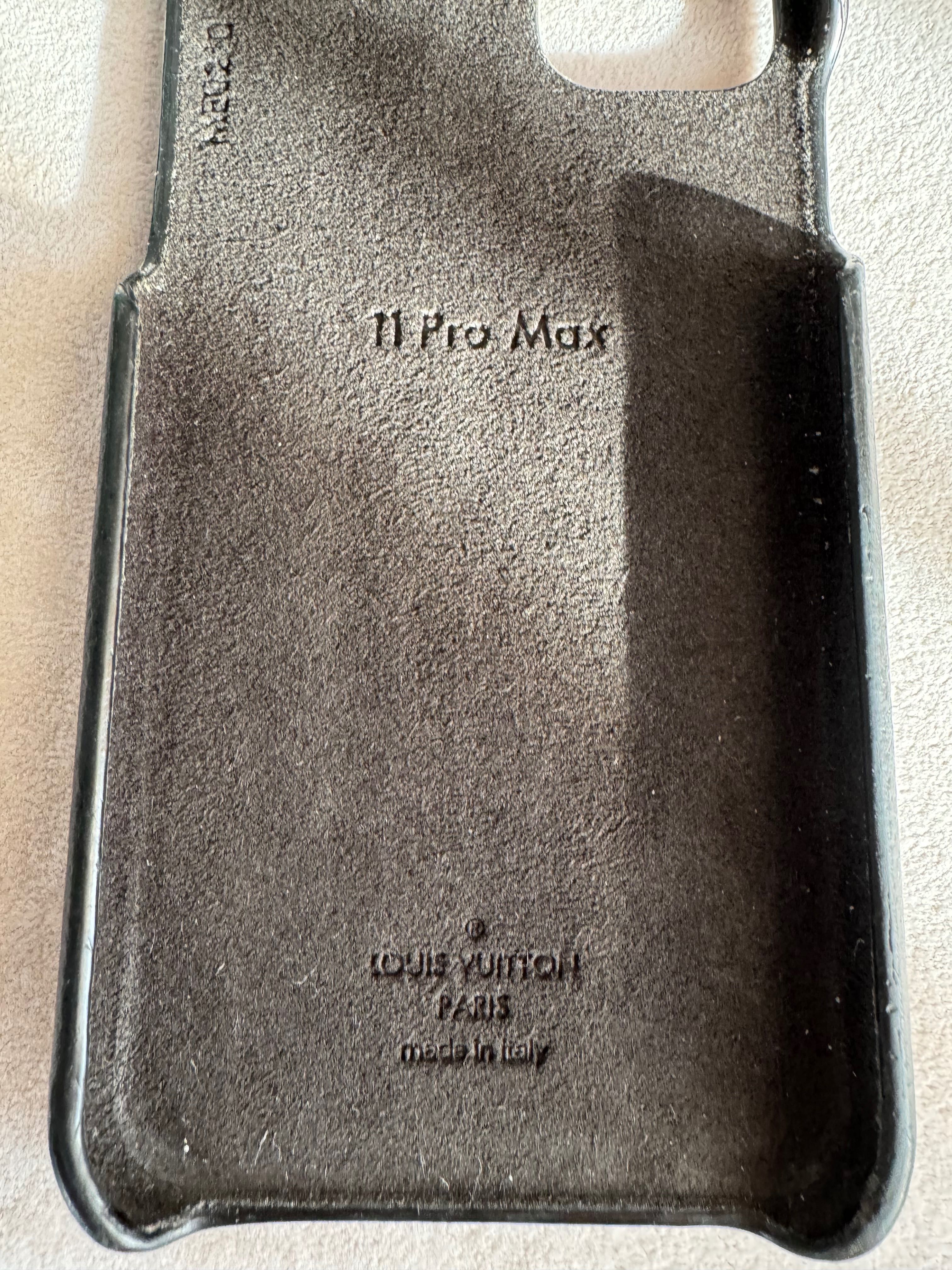 Etui case na IPhone 11 Pro Max marki Louis Vuitton