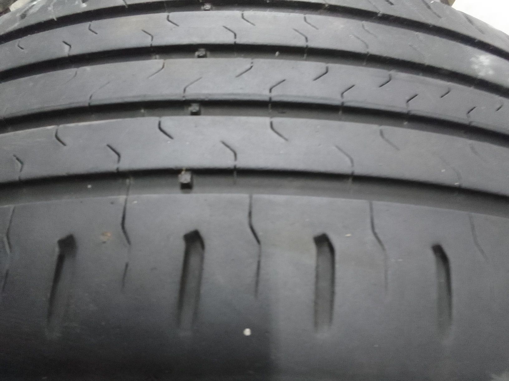 Opona letnia 225/55r17 CONTINENTAL 2022r 6 mm