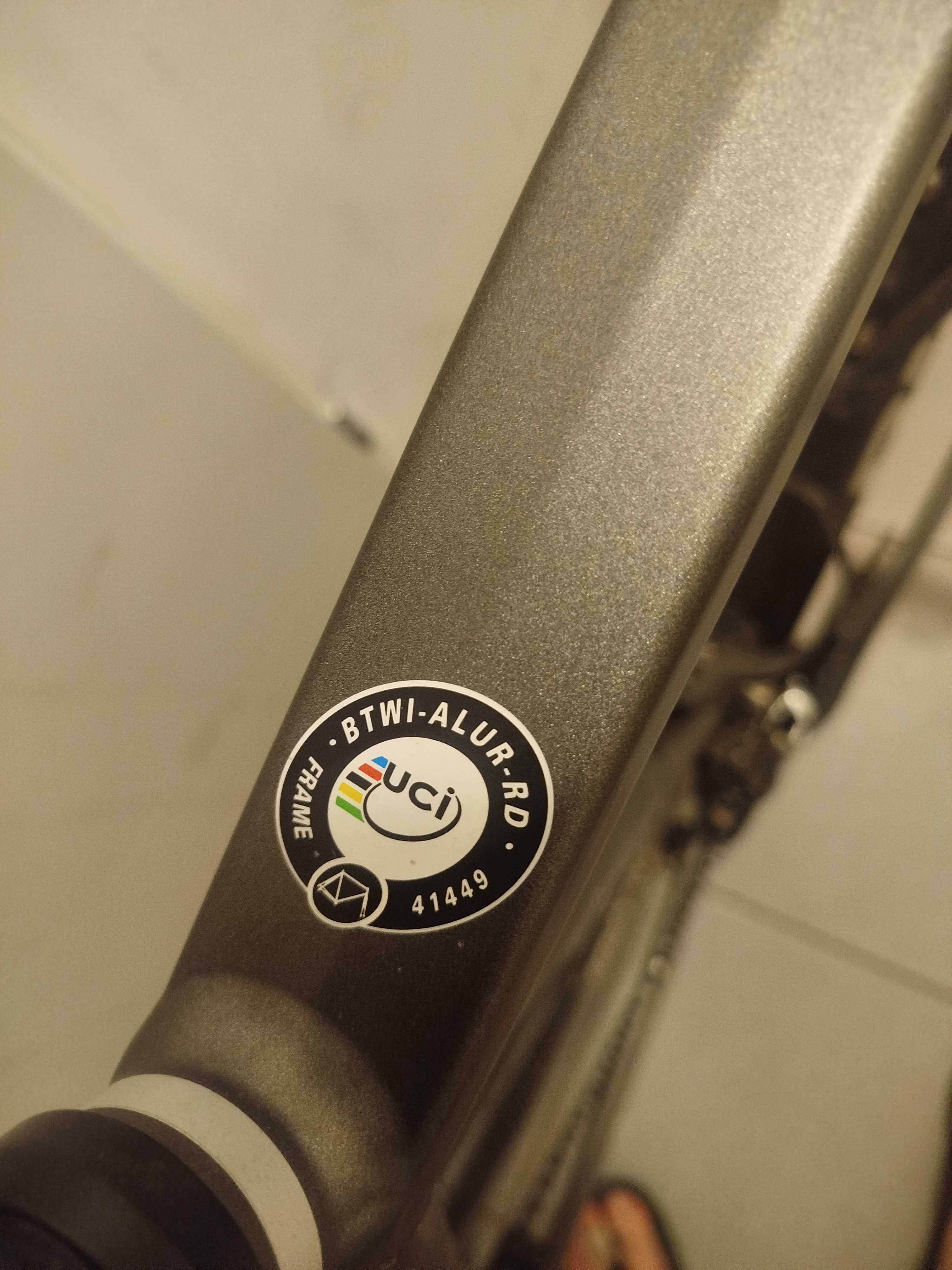 Rower szosowy B'TWIN 900AF