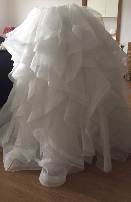 Saia de vestido de noiva Pronovias, NOVA, tamanho 38-40